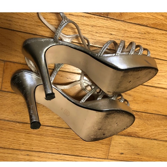 Women's Caparros 'Zephyr' Evening Platform Sandals / Dress Shoes Silver Size 8 - Picture 10 of 10